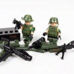 WW2 US Soldiers 6 Minifigures Pack with Weapons & Cannons