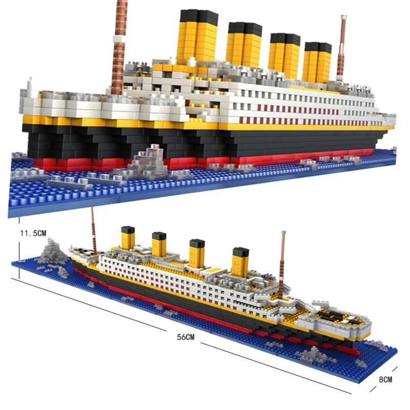 RMS Titanic Passenger Liner - 1860 Pieces